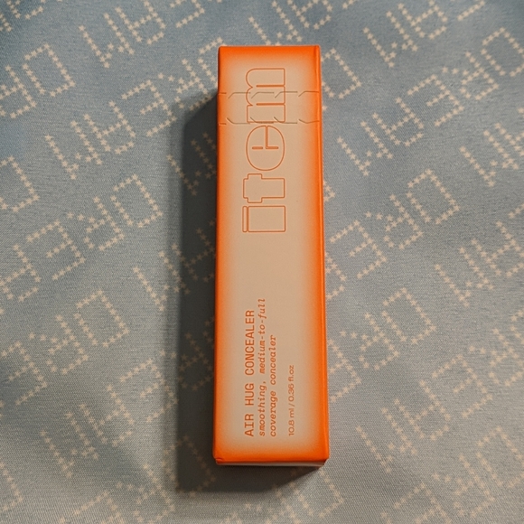 air hug concealer